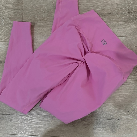 Csb freedom scrunch leggings in color crush size medium worn twice, like new - Picture 2 of 2